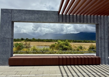 網美拍攝+無敵美景就在「新」安通鐵馬驛站